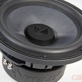 Тест 10-дюймового сабвуферного динамика с настраиваемой массой подвижной системы Helix IQ W10-DVC2